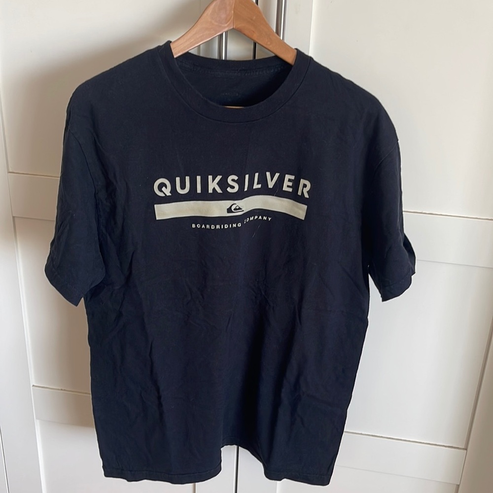 Men’s Quicksilver Black T shirt size Large